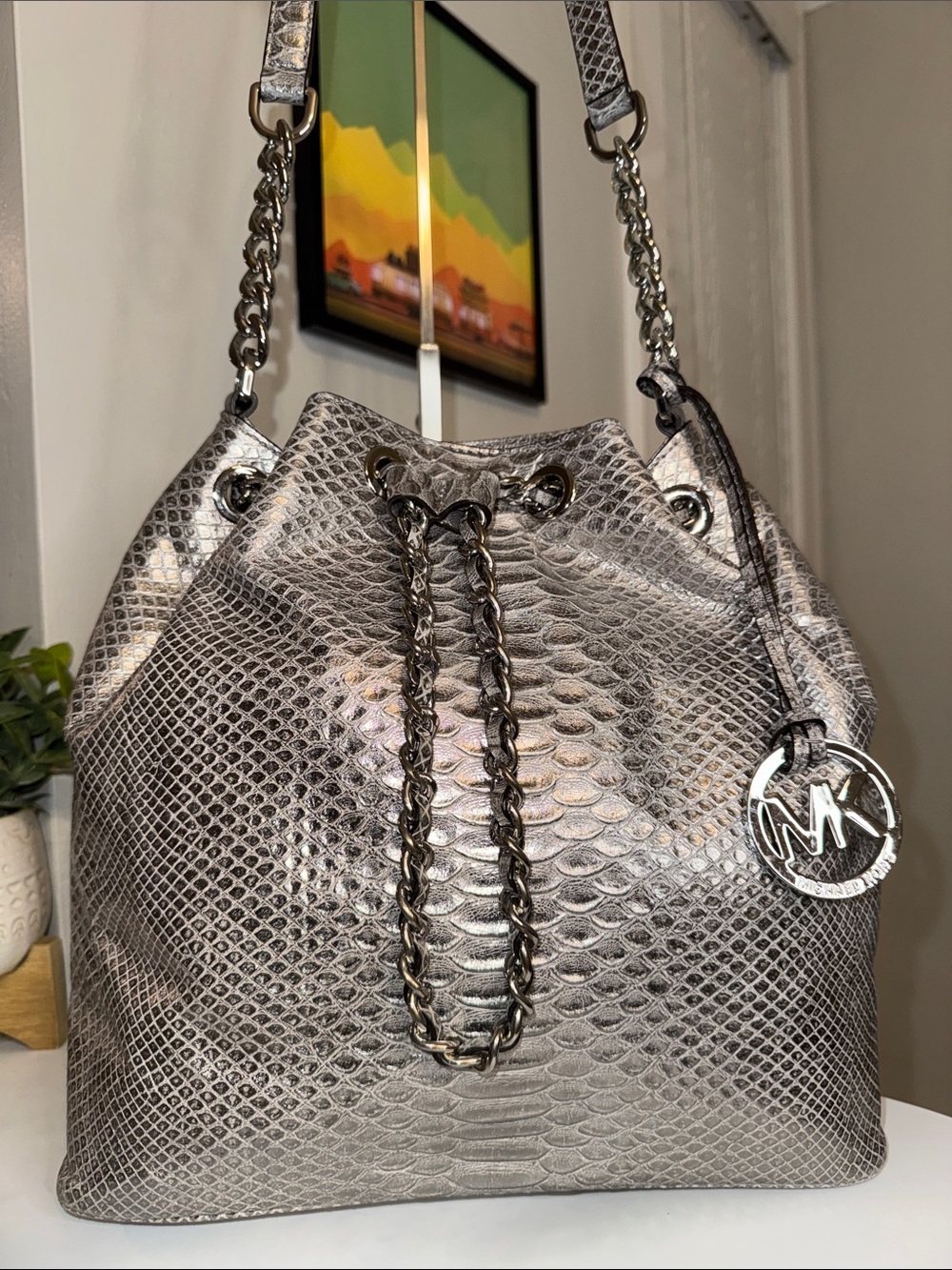 Michael Kors Metallic Silver Python Embossed Leather Frankie Drawstring Bag - Picture 2 of 9